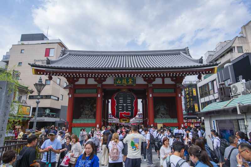 Verken de Senso-ji tempel in Japan met jeugdreizen naar Japan – een iconisch religieus monument in Tokio.